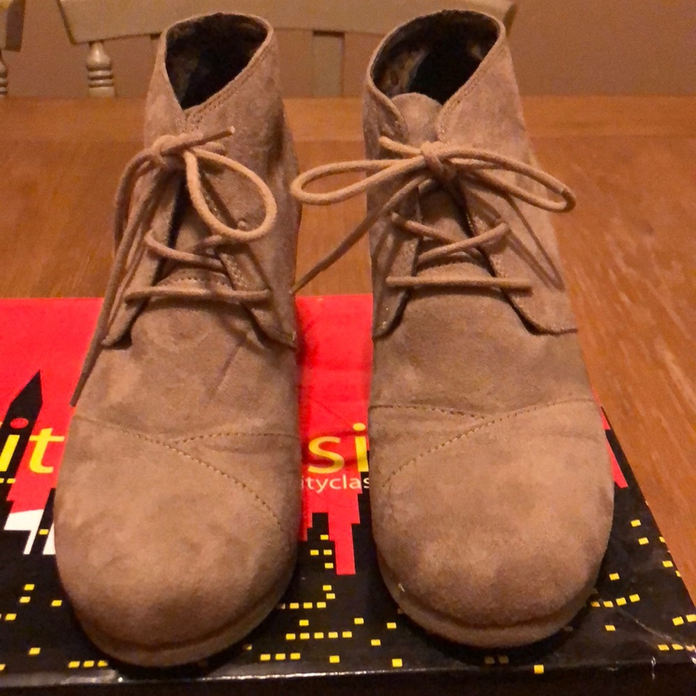 Boot Wedges - Picture 2 of 4